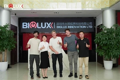 BIGLUX dá as boas-vindas a clientes de logística da América do Sul para visitar a fábrica e discu...