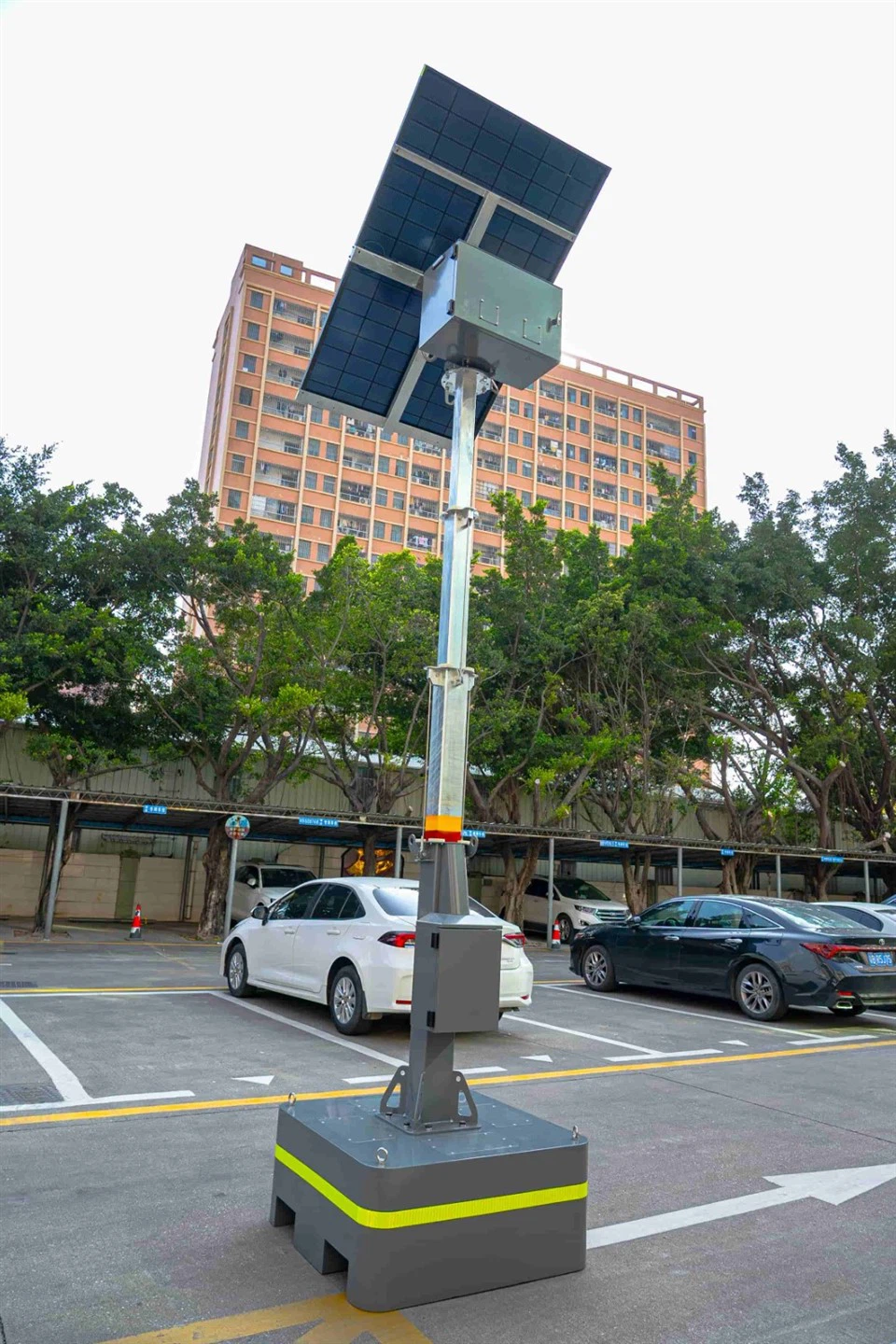 Rapid Deployment Solar Surveillance System